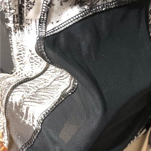 Layer 8 Performance Black & White Jacket Sz Large Workout Athletic Athleisure - Picture 2 of 10